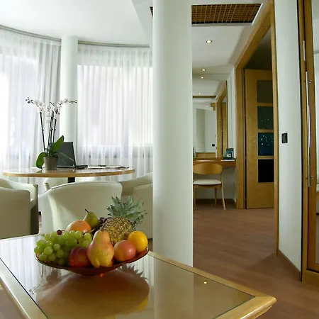 Otel President Correggio