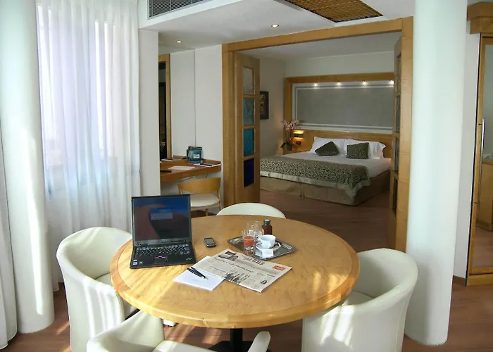 Otel President Correggio