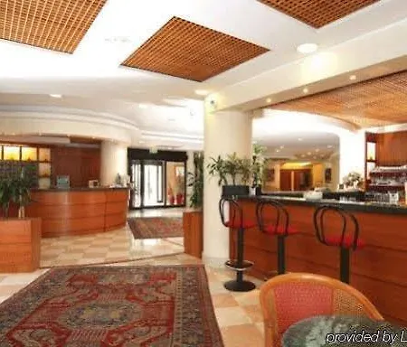 President Hotel