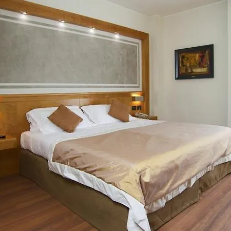 President 4* Correggio