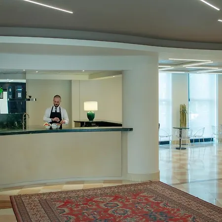 President Hotel Correggio