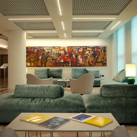 President Hotel Correggio