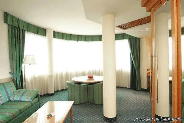 President Otel 4*