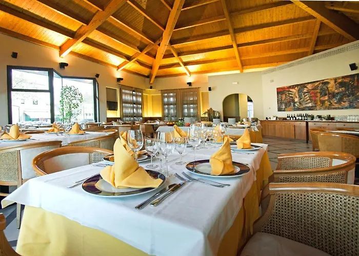 President 4* Correggio