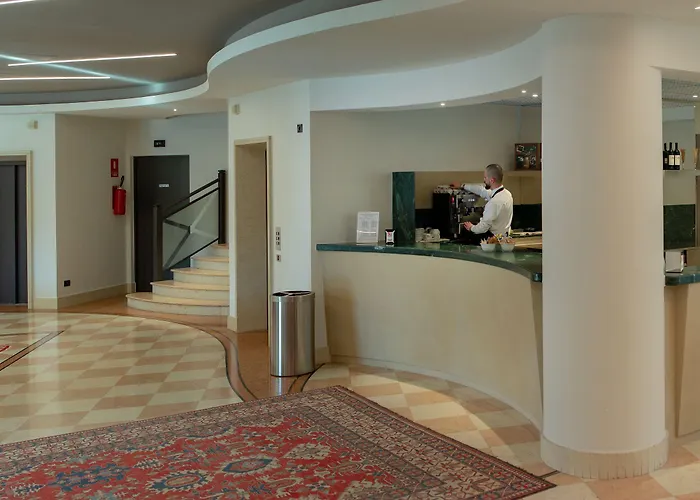 President 4* Correggio